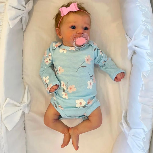 Lifelike 46cm Reborn Baby Doll – Realistic Newborn with Soft Vinyl Skin & Hand-Painted Details
