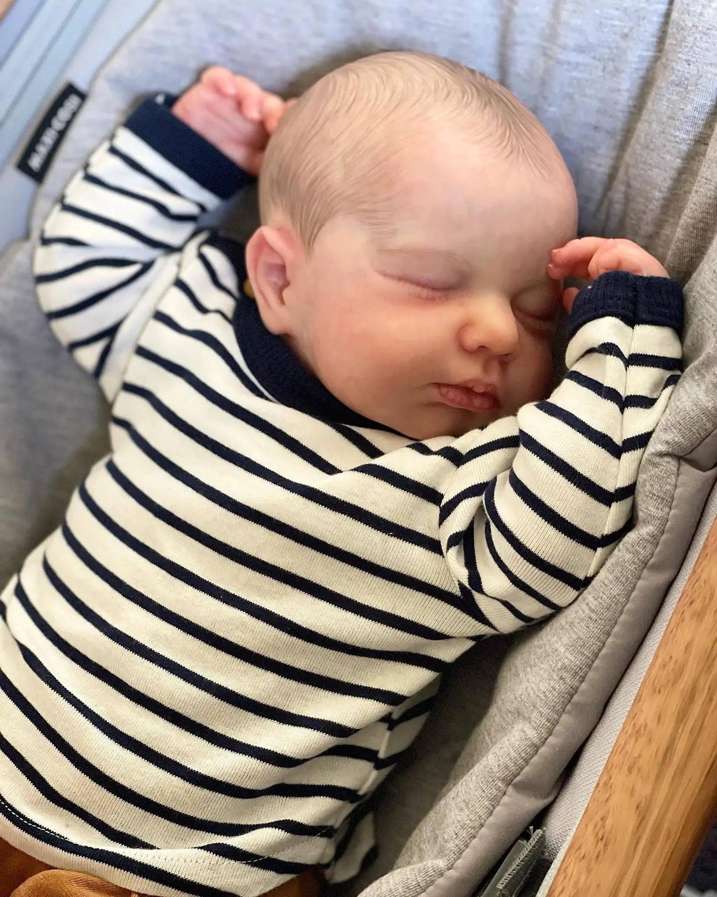 Lifelike 49cm Reborn Baby Doll – Realistic Sleeping Newborn with Soft Body & Handcrafted Details**