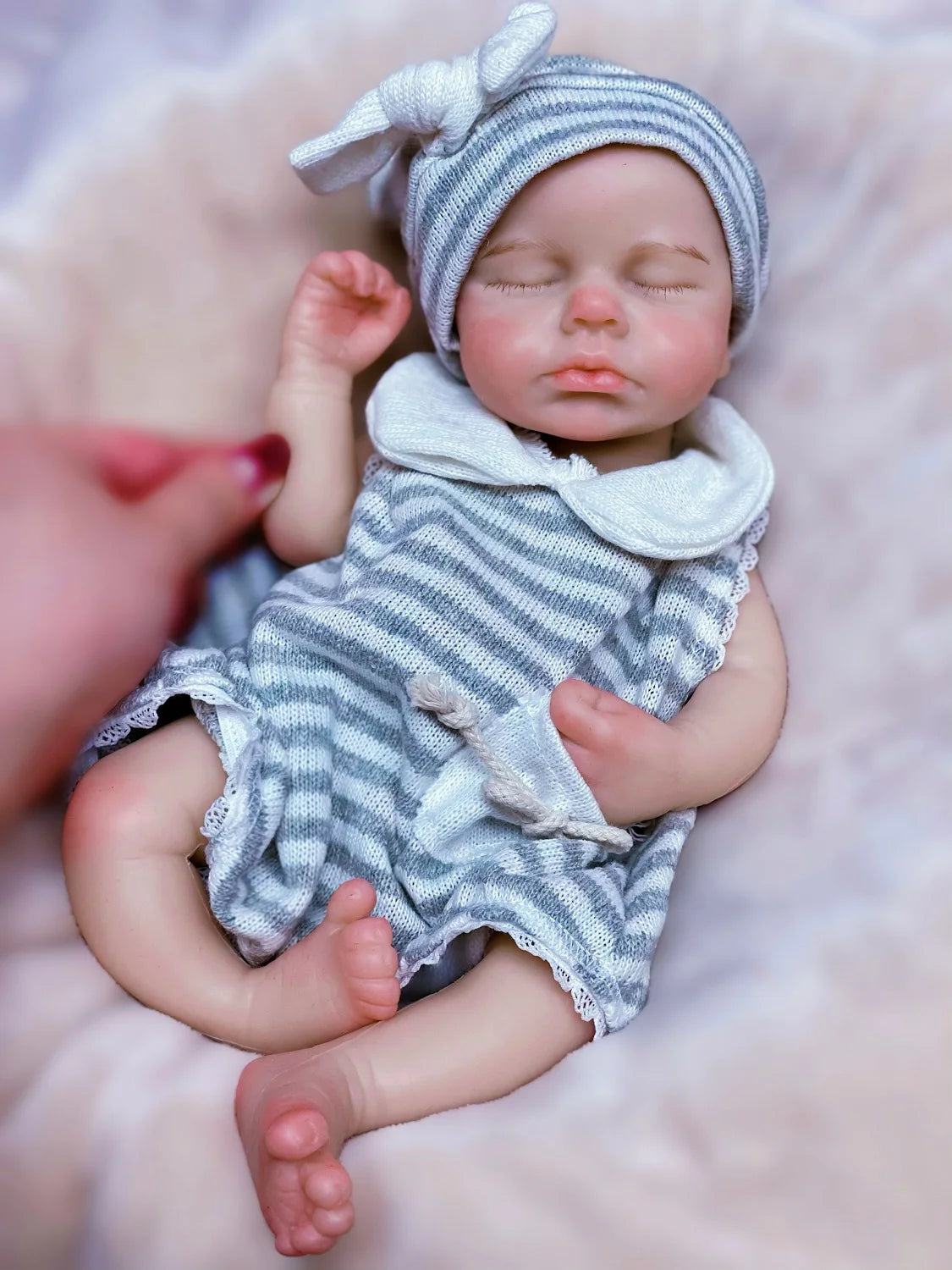 Lifelike 33cm Twin Reborn Baby Dolls – Realistic Soft Silicone Newborn Set with Open Mouth Design