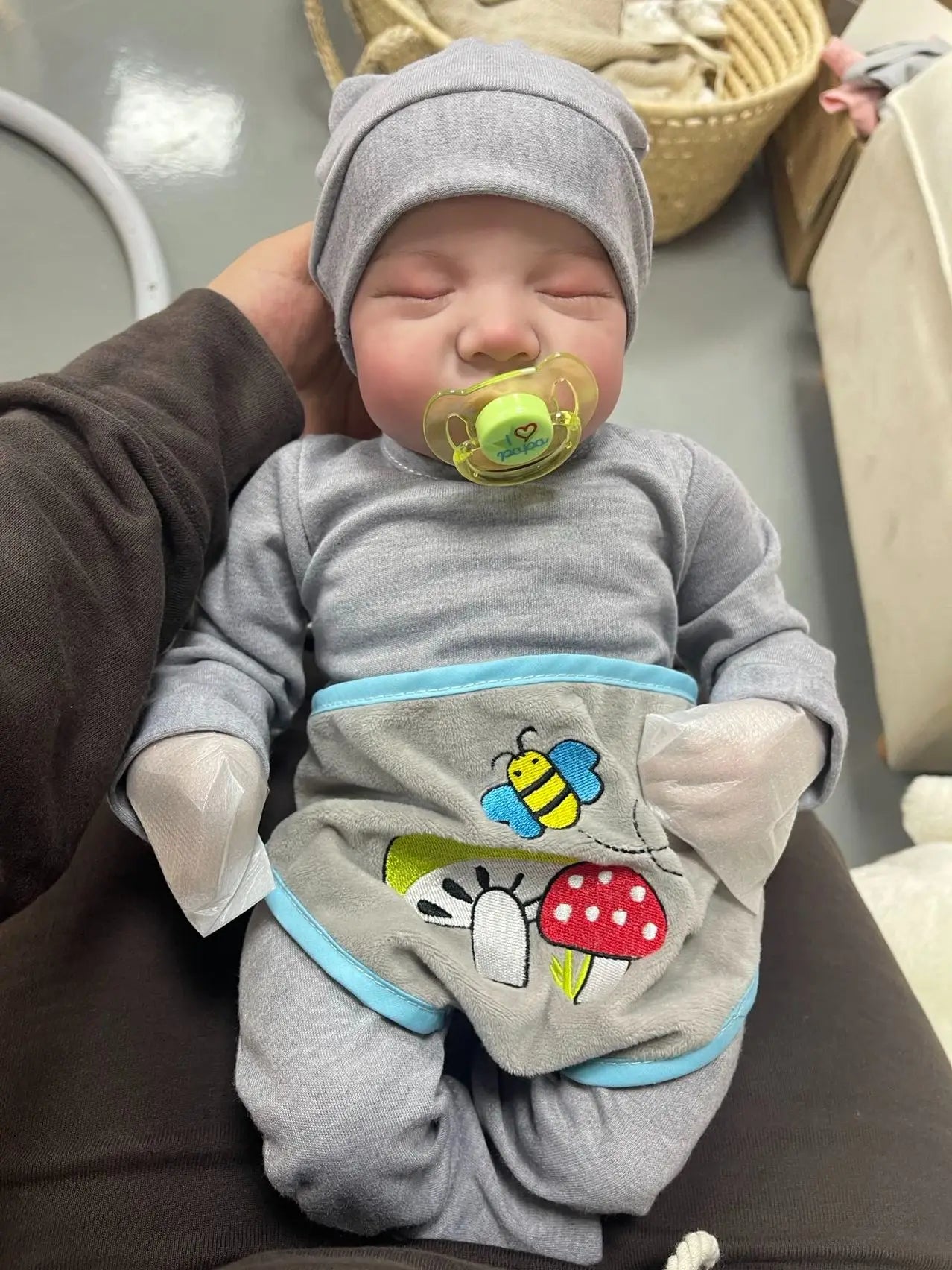 Lifelike 49cm Reborn Baby Doll – Realistic Sleeping Newborn with Soft Body & Natural Details