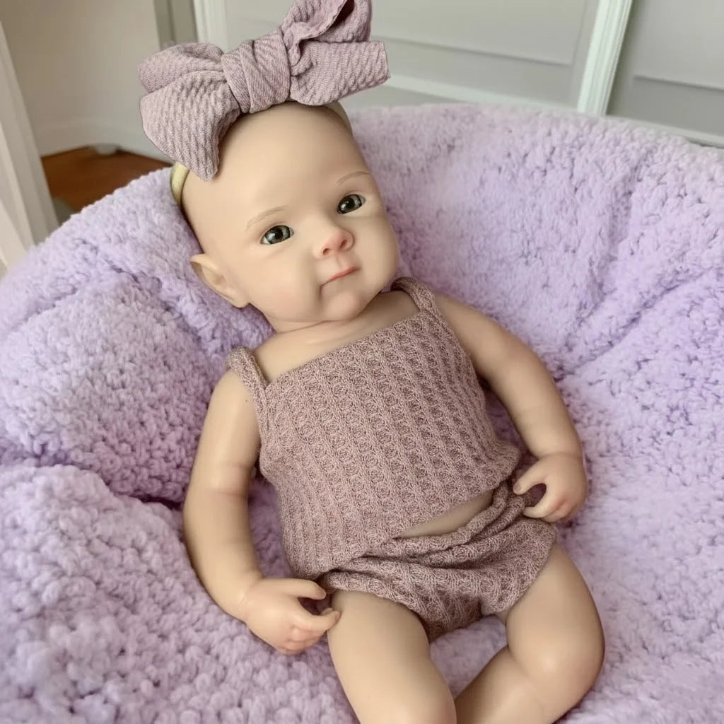 Lifelike 33cm Reborn Baby Doll – Realistic Silicone Newborn Girl with Soft Touch & Waterproof Design