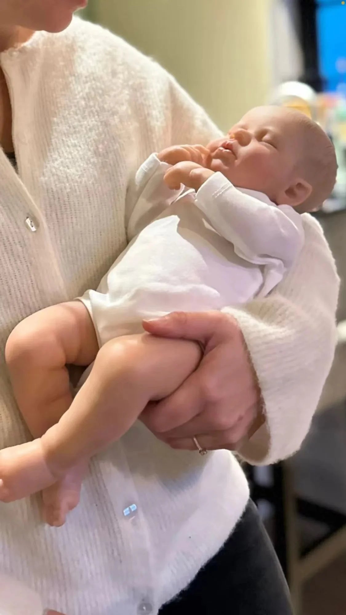 Lifelike 50cm Reborn Baby Doll – Realistic Sleeping Newborn with Soft Body & Handcrafted Details