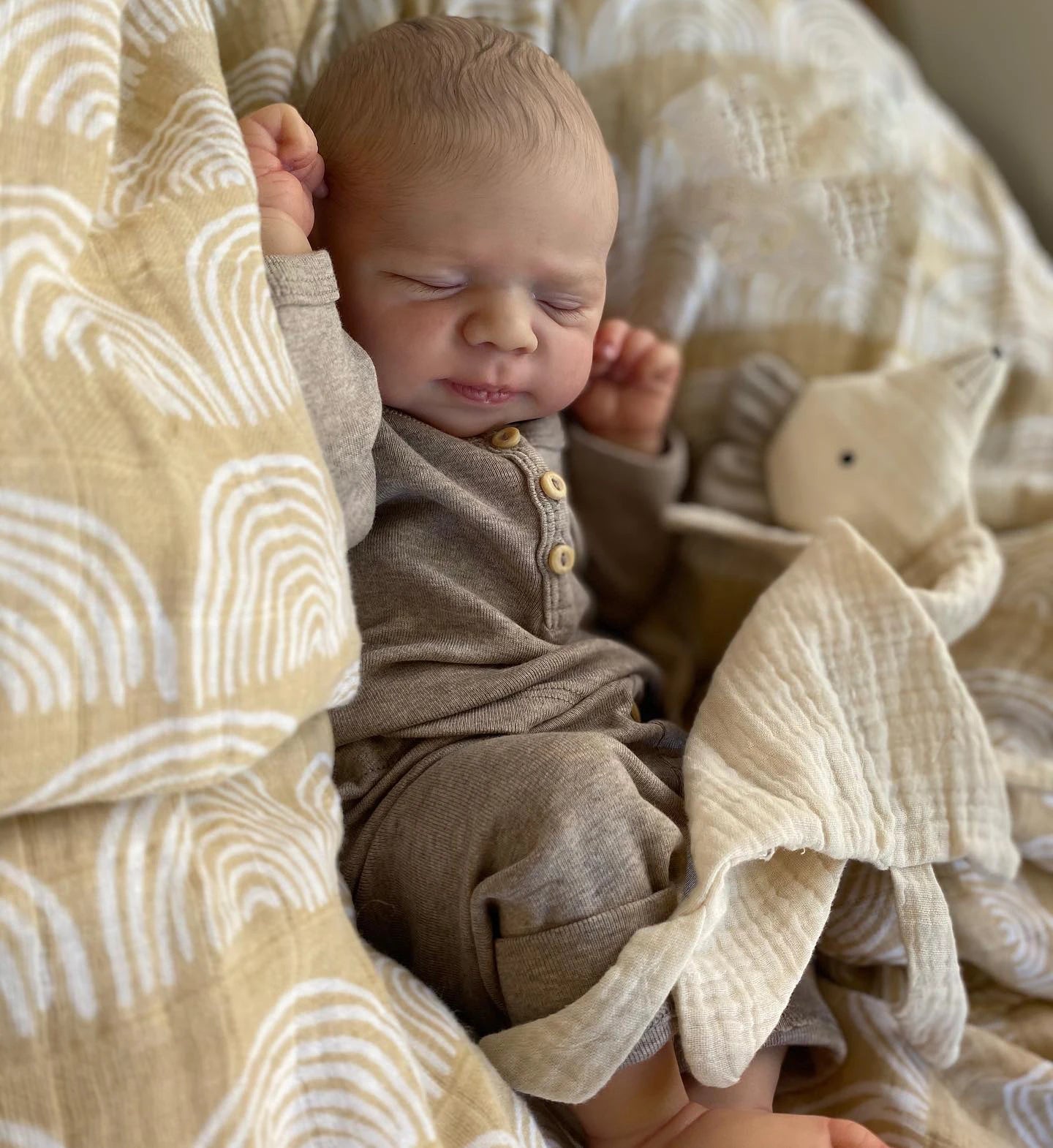 Lifelike 49cm Reborn Baby Doll – Realistic Sleeping Newborn with Soft Touch & Visible Vein Details